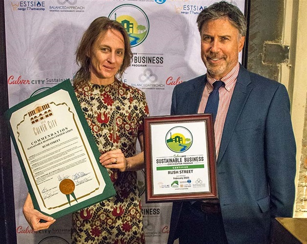 Mayor Jeff Cooper presenting Sustainable Certificate to Rush Street